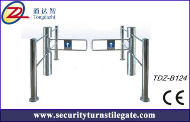 Cổng thông tin xoay cửa xoay tự động hai chiều với cấu hình tiêu chuẩn