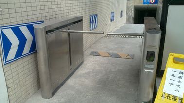 Thép không gỉ SS304 ngoài trời đạp Truy cập kênh Drop Arm Cổng turnstiles FJC-Z6618