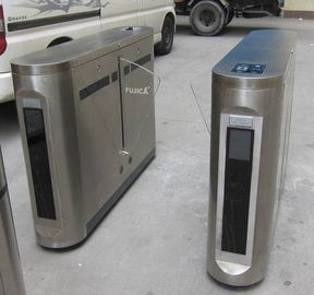 Retractable Flap Barrier turnstiles 100W Với IC / EM Thẻ